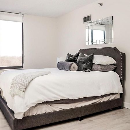 Short Term Rentals At The Park At Trowbridge Senior Community Southfield Dış mekan fotoğraf