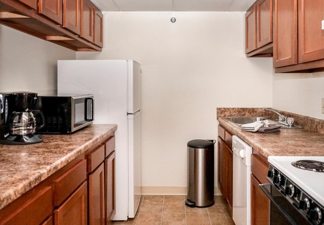 Short Term Rentals At The Park At Trowbridge Senior Community Southfield Dış mekan fotoğraf