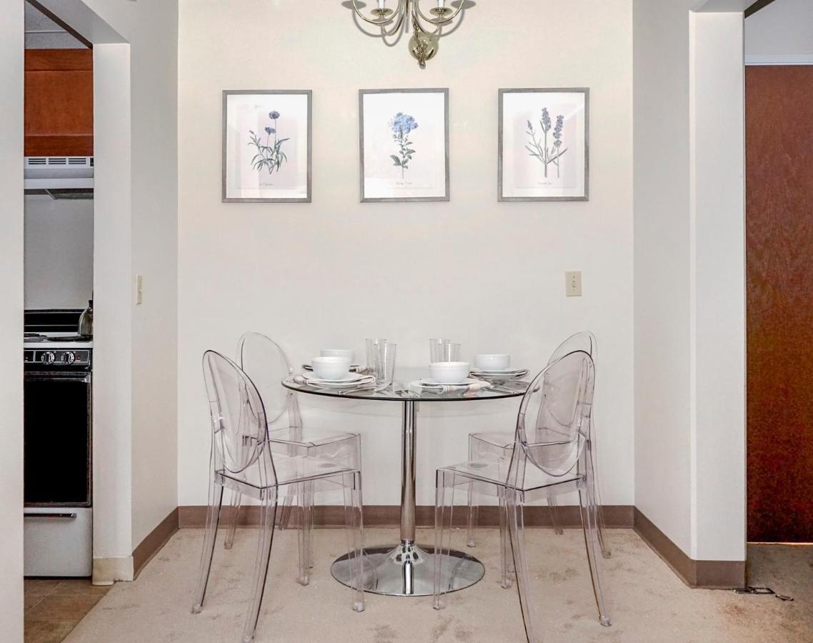 Short Term Rentals At The Park At Trowbridge Senior Community Southfield Dış mekan fotoğraf