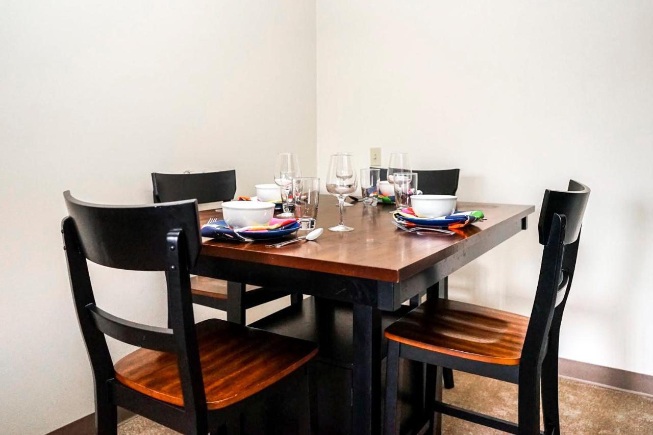 Short Term Rentals At The Park At Trowbridge Senior Community Southfield Dış mekan fotoğraf