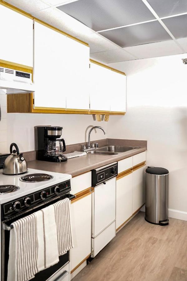 Short Term Rentals At The Park At Trowbridge Senior Community Southfield Dış mekan fotoğraf