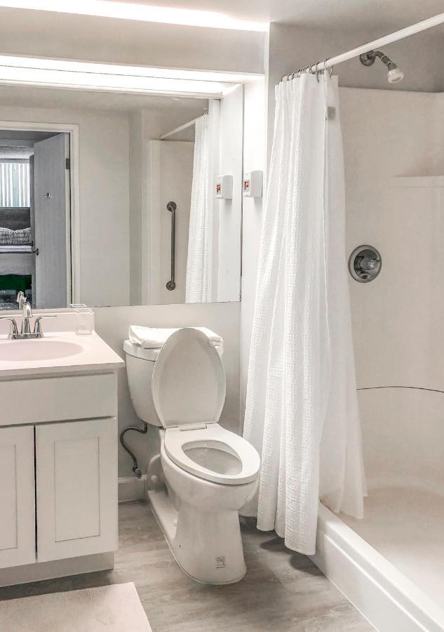 Short Term Rentals At The Park At Trowbridge Senior Community Southfield Dış mekan fotoğraf
